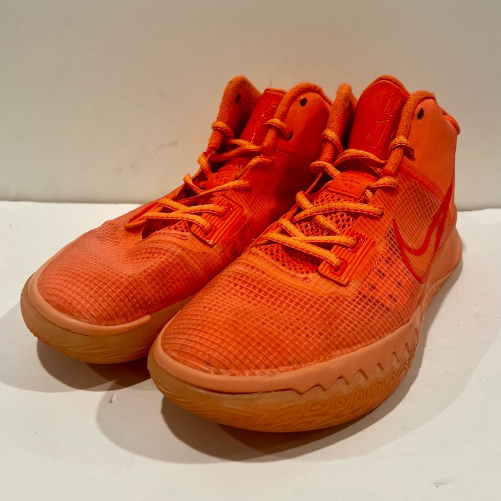 Kyrie Flytrap Nike basketball shoes